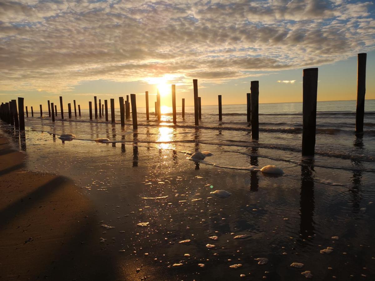 Nieuw Strand Petten Bagian luar foto