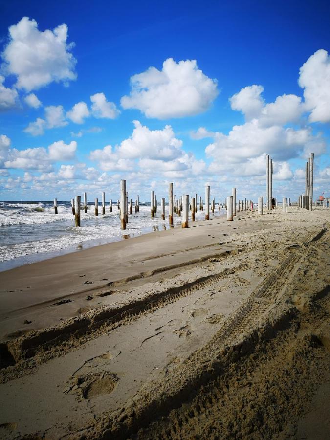 Nieuw Strand Petten Bagian luar foto