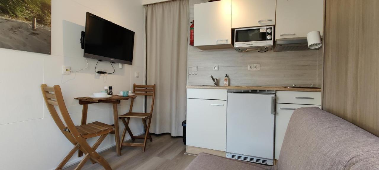 Nieuw Strand Petten Bagian luar foto